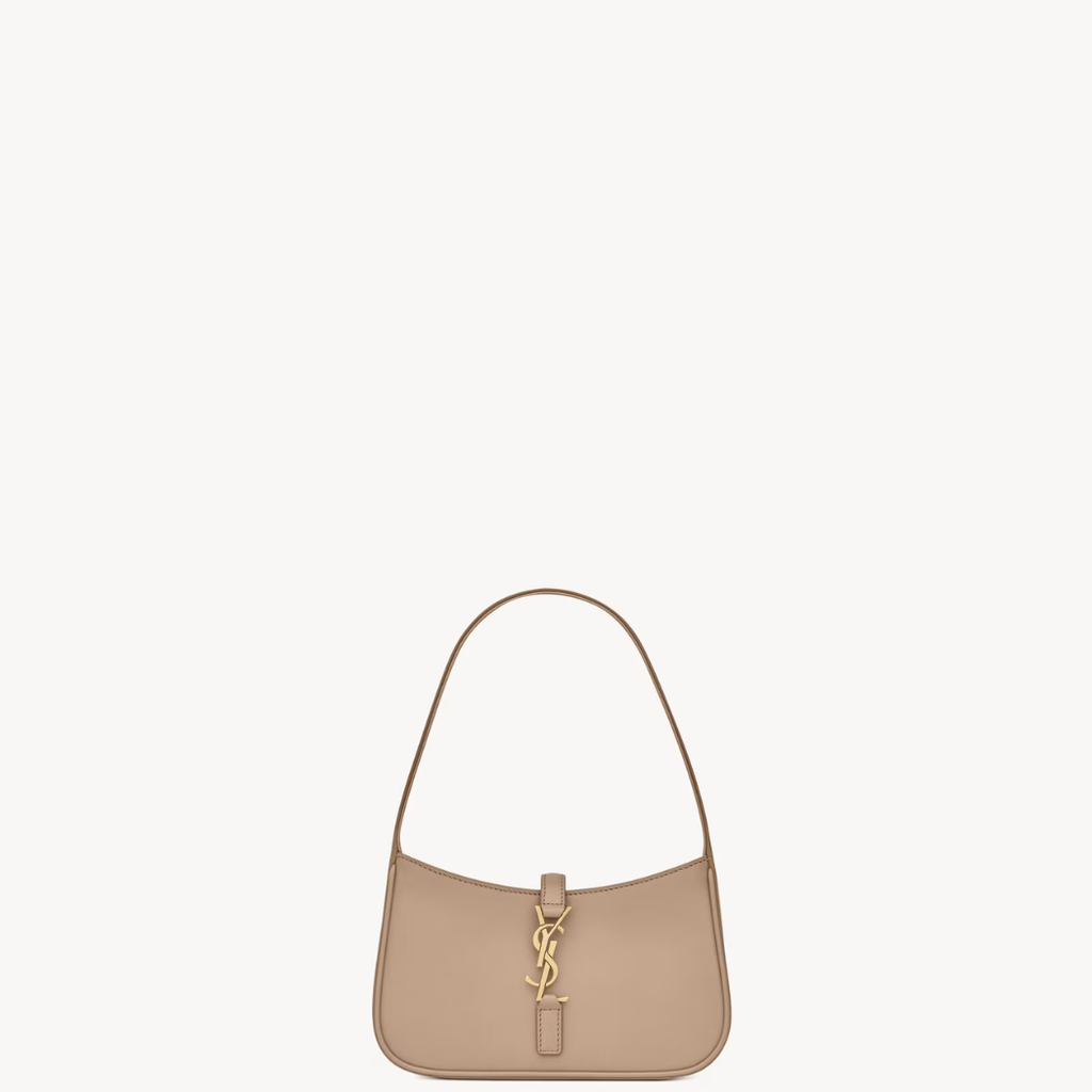 YSL - Le 5 À 7 Hobo Bag en Cuir Lisse - Dark Beige